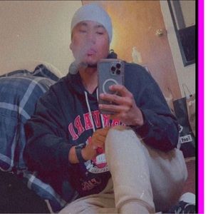 Meet your Posher, Eiko